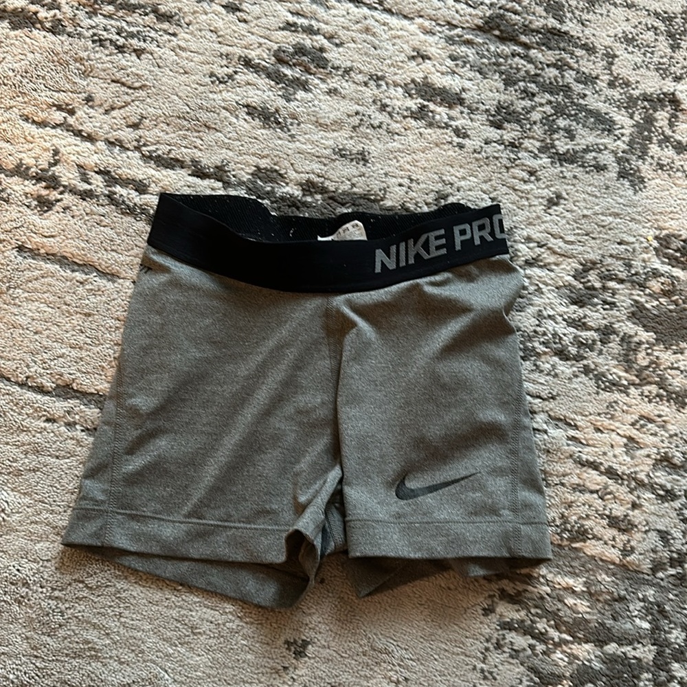 Nike Pro View 4